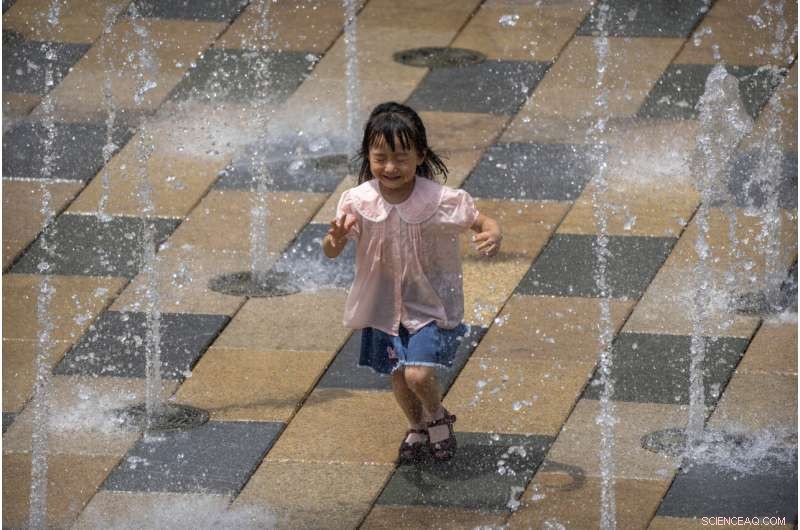 China Faces Record Rainfall and Unprecedented Heatwave Amid Shifting Weather