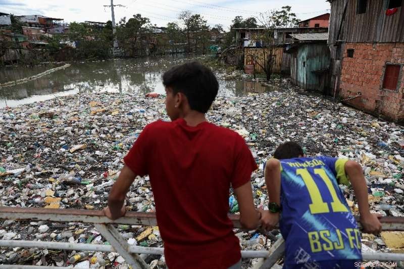 Manaus Waterways Overrun by Vast Amounts of Trash