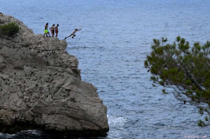 France Limits Visitors to Protect Marseille’s Calanques Ecosystem