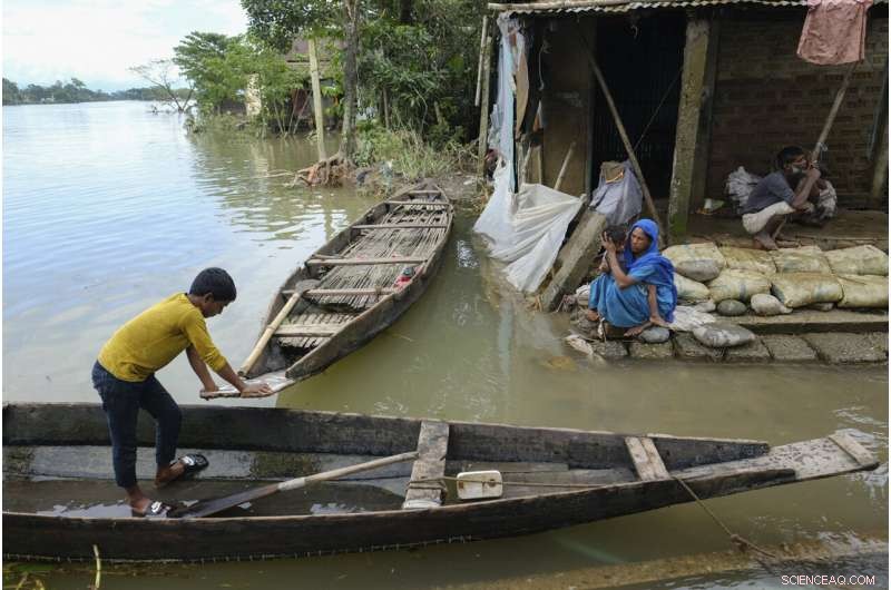 Floodwaters Gradually Decline in Northeast Bangladesh, Bringing Relief to Millions