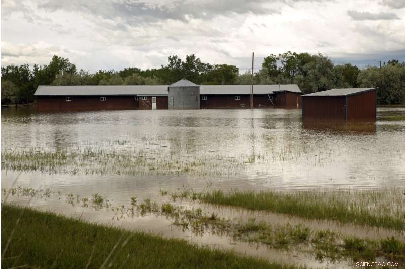Floods Dramatically Alter Yellowstone s Landscape