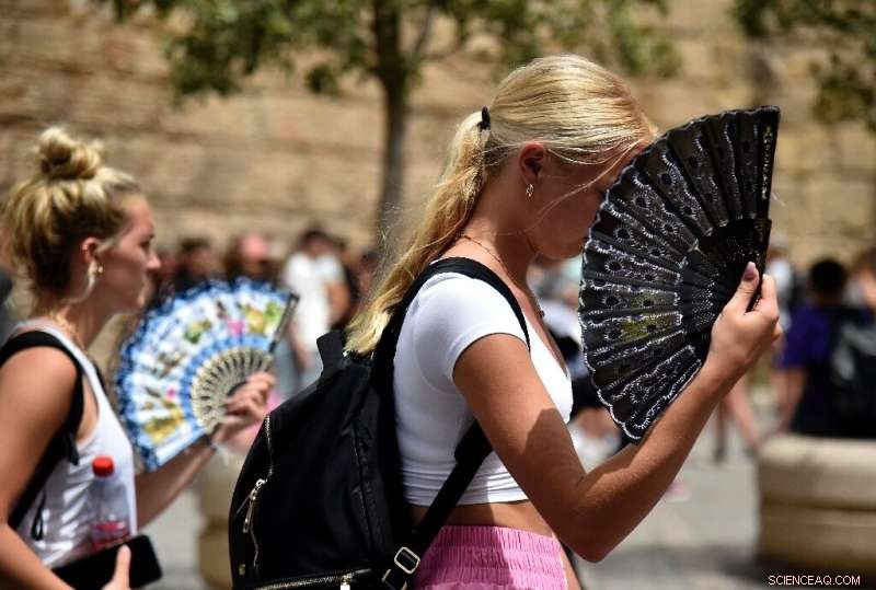 Spain Faces Unprecedented Early Heatwave, Temperatures Exceed 40°C