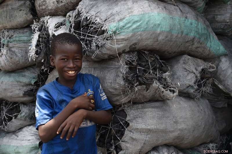 Climate: Africa’s Energy Future Teeters Between Fossil Fuels and Renewables