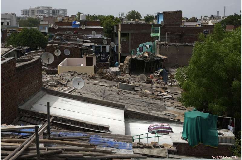 South Asia s Intense Heat Wave Signals Climate Change s Growing Impact