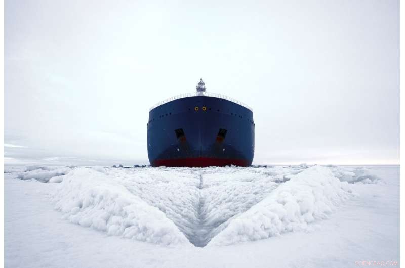 Unveiling the Arctic’s Biggest Air Polluters: Big Tankers