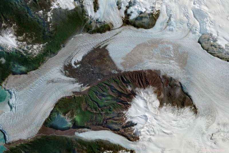 Landslides Can Stabilize Glaciers: New Study Reveals Glacier Growth After 2019 Patagonian Landslide