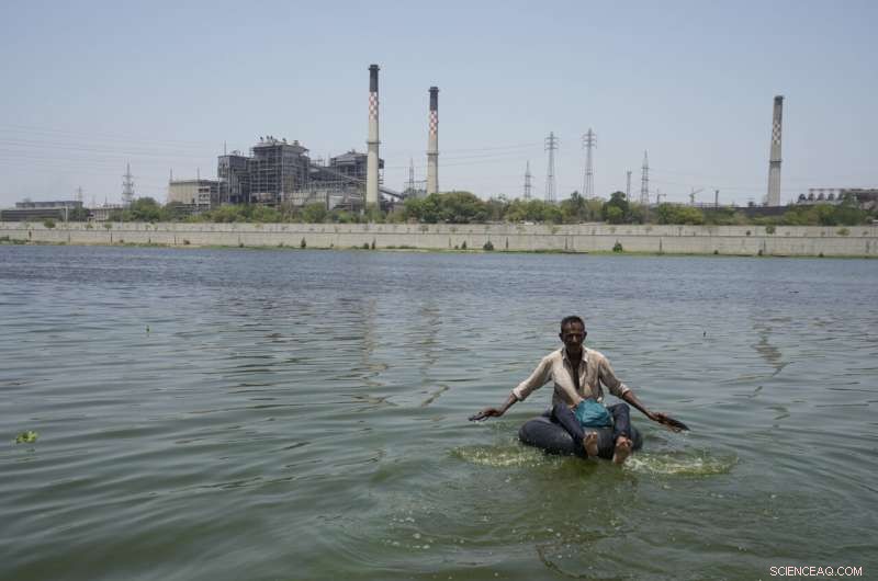 India Faces Record Power Shortages Amid Unprecedented Heat Wave