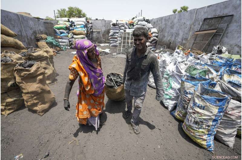 India Faces Record Power Shortages Amid Unprecedented Heat Wave