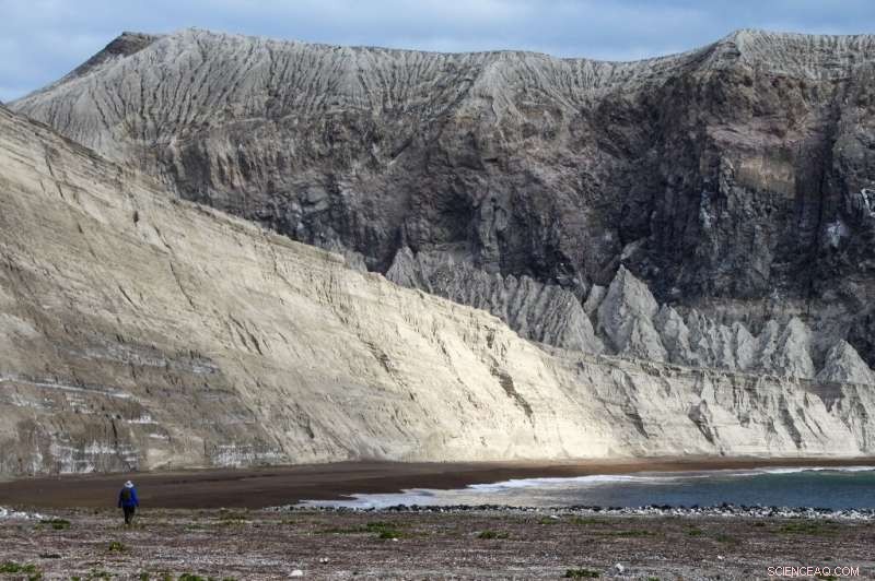 Scientists Study Mexico s Revillagigedo Islands for Earthquake and Volcanic Hazards