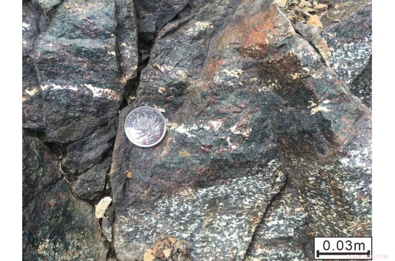 China’s New Eclogite Discovery Pushes Subduction Origins to 2.5 Billion Years Ago