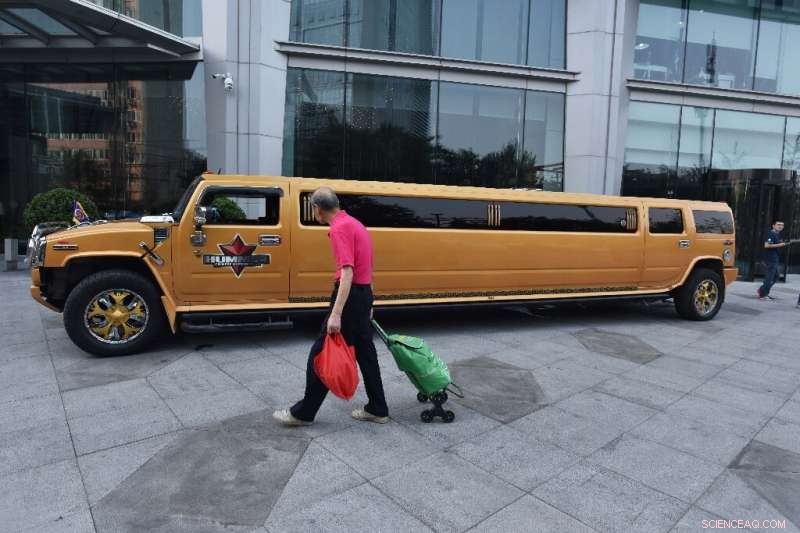 Reduce Flights, Choose Plant‑Based Foods, and Insulate Homes: Everyday Actions That Can Cut Emissions by 70% by 2050