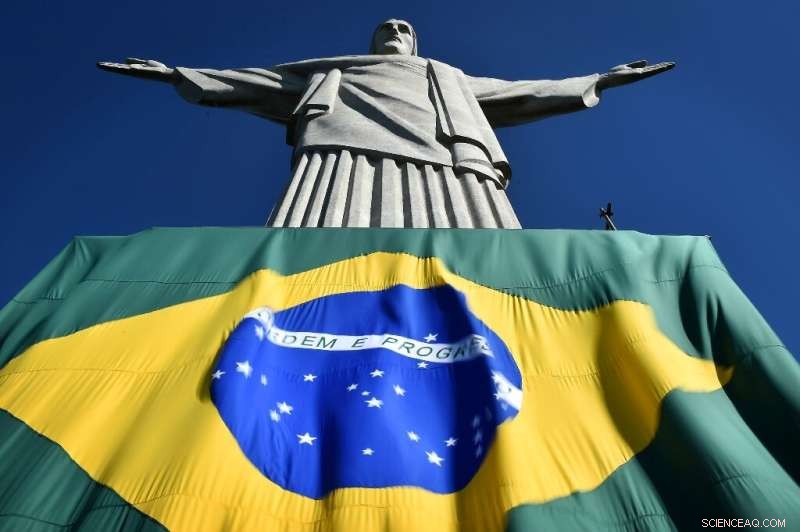 Torrential Rains Claim 14 Lives in Brazil’s Rio de Janeiro