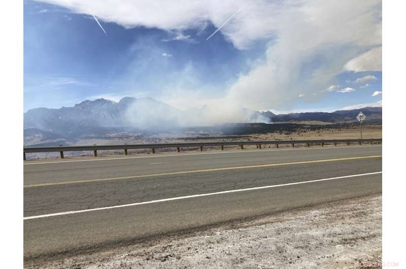 Colorado Wildfire Forces Evacuation of 19,000 Residents in South Boulder