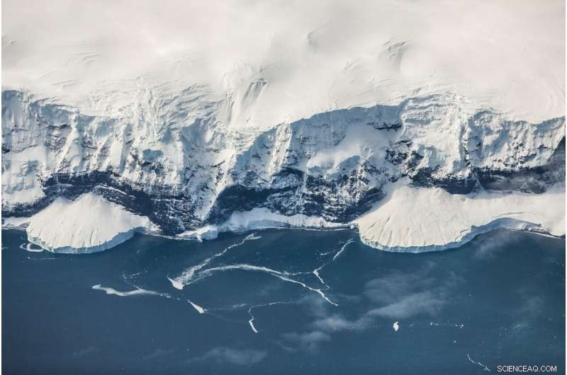 First-Ever Ice Shelf Collapse Shakes East Antarctica, Highlighting Climate Vulnerability