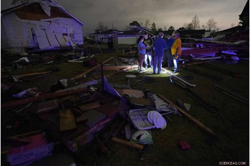 Understanding Why Southern States Experience More Fatal Nighttime Tornadoes