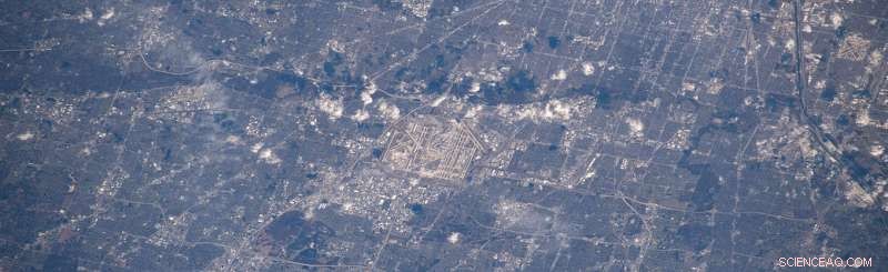 NASA Researchers Explore Urban Rooftop Gardens to Cool City Heat