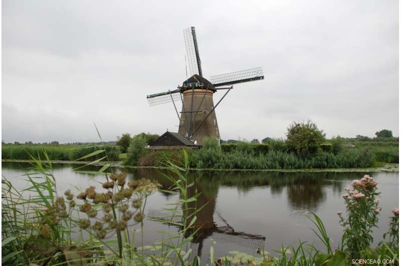 New Research Uncovers the Climate Impact of Inland and Coastal Waterways