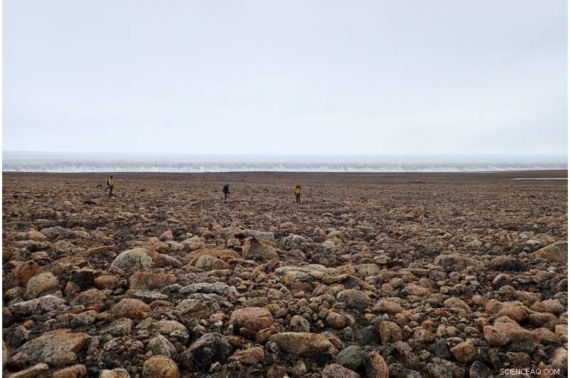 Newly Dated Greenland Crater: A 31‑km Meteorite Impact Postdating the Dinosaur Extinction