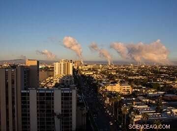 Historic Redlining Linked to Elevated Air Pollution in Urban Areas
