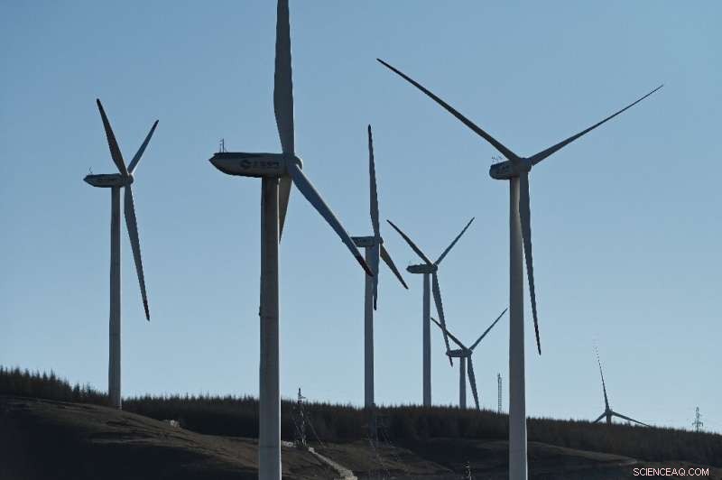 China Struggles to Cut Coal Use as Economy Slows, Raising Climate Concerns