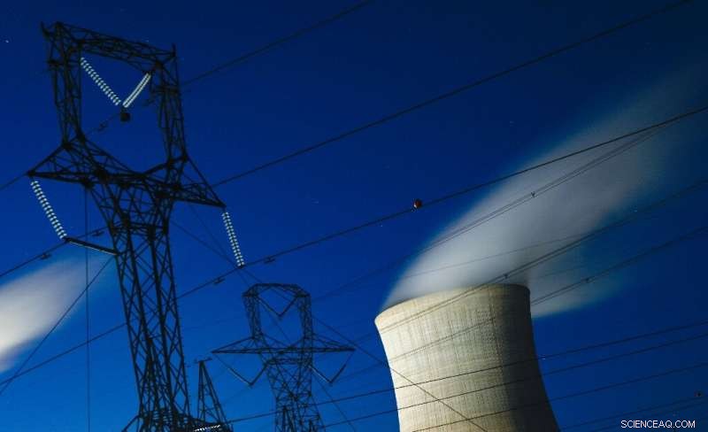 US Supreme Court Deliberates on EPA’s Power Plant Emission Authority Amid UN Climate Warning