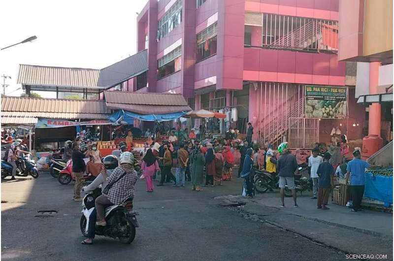 Magnitude 6.2 Earthquake Strikes Sumatra, 7 Fatalities Reported