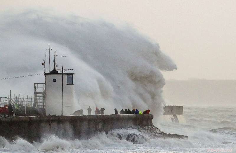 Storm Eunice: Nine Fatalities as Record‑Breaking Winds Sweep Europe