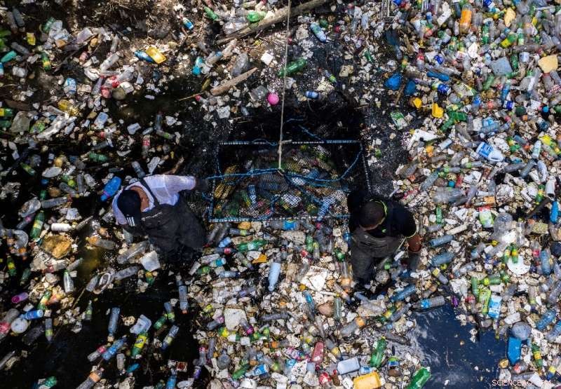 Study Finds Plastic & Chemical Pollution Exceeds Planetary Safe Limits – Urgent Production Caps Needed