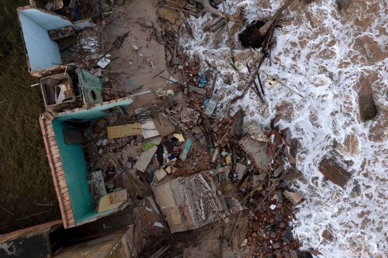 Atafona: Brazil s Coastal Town Battles Rapid Sea Encroachment