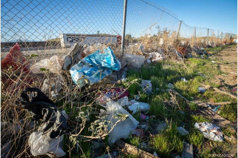 Determining Accountability for Roadside Rubbish