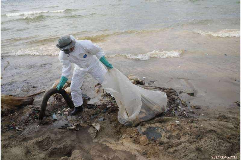 Strong Winds and Cleanup Operations Keep Oil Spill from Reaching Thailand’s Resort Island