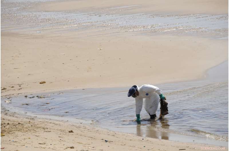 Strong Winds and Cleanup Operations Keep Oil Spill from Reaching Thailand’s Resort Island