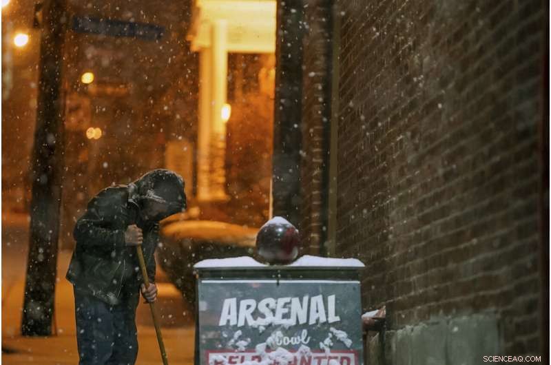 Intense Winter Storm Brings Heavy Snow, Thunderstorms to Northeast US