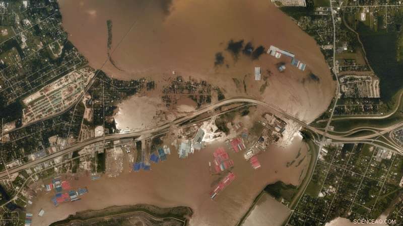 Comprehensive Analysis of Multi-Directional Flooding in Hurricanes