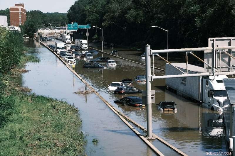U.S. Mainland Sees 10-Year High in Weather Disaster Deaths in 2021