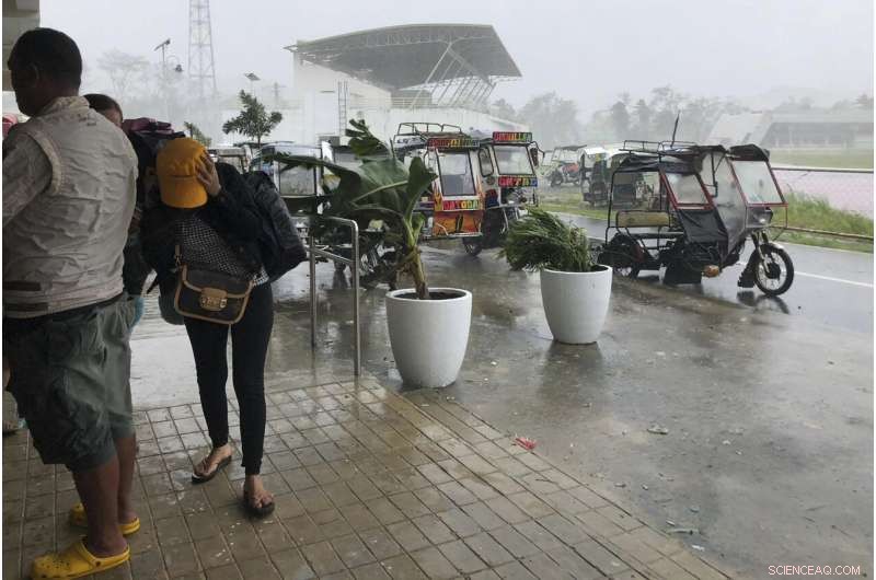 Typhoon Rai Strikes Philippines, Evacuating Over 100,000 Residents