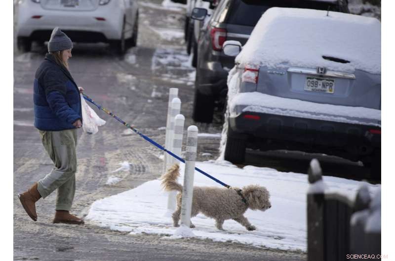 Denver Welcomes First Snow of the Season, Ending 232‑Day Drought