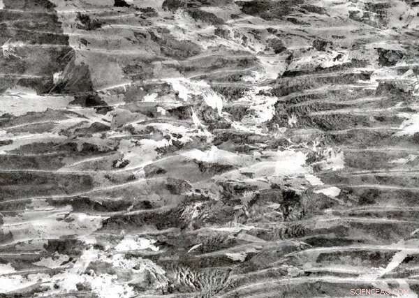 Australia s Remote Fires: A Professional Firewatcher s Perspective on the Unprecedented Wildfire Scale