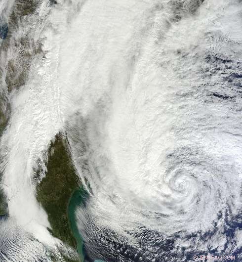 Study Shows Hurricanes Likely to Linger Over Northeast Cities, Heightening Damage Risks
