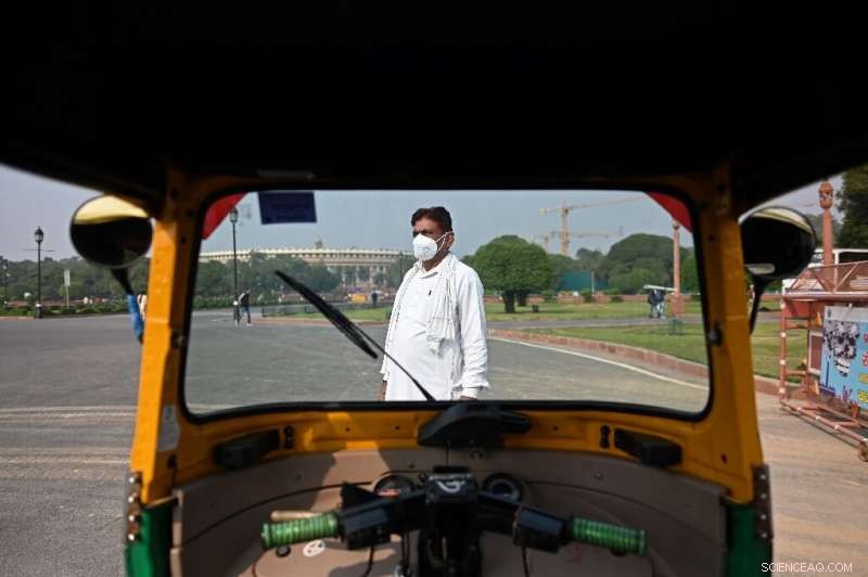 Delhi s Smog-Poisoned Roads: A Deadly Threat to Drivers and Residents