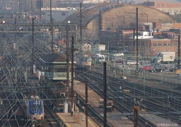 Unequal Burden: How Air Pollution Harms Low‑Income Communities and People of Color in Washington, D.C.