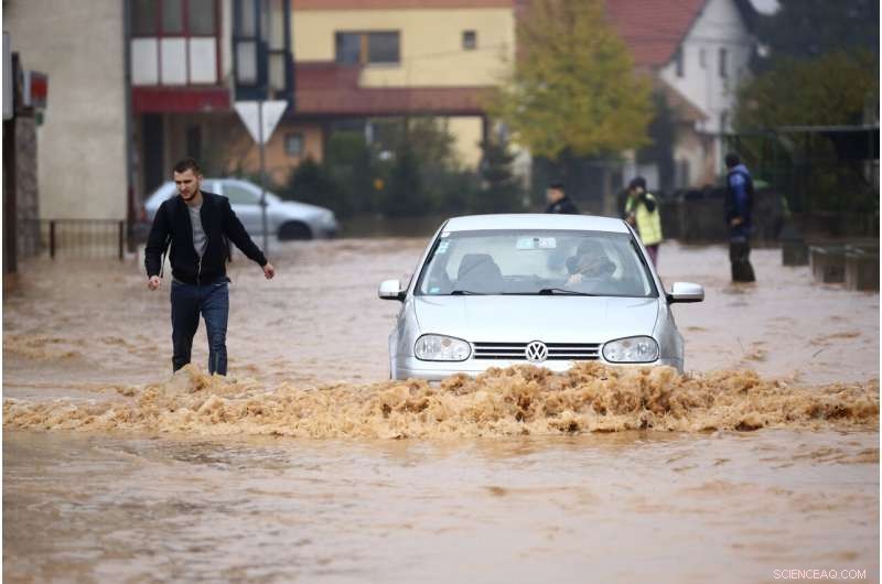 Severe Flash Floods in Bosnia Force Evacuations and Cause Power Outages