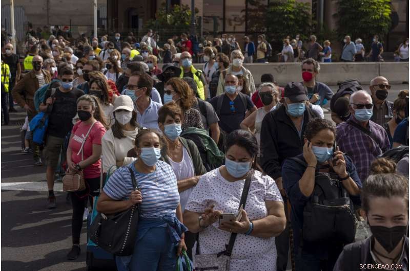 La Palma Volcano Ash Forces Residents Indoors Amid Ongoing Eruption