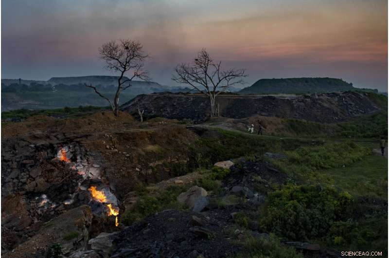 Why the World Struggles to Phase Out Coal: Challenges and Obstacles