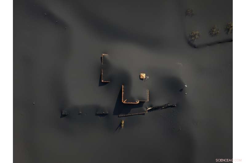 La Palma Volcano Continues to Erupt, Ash Blankets Island