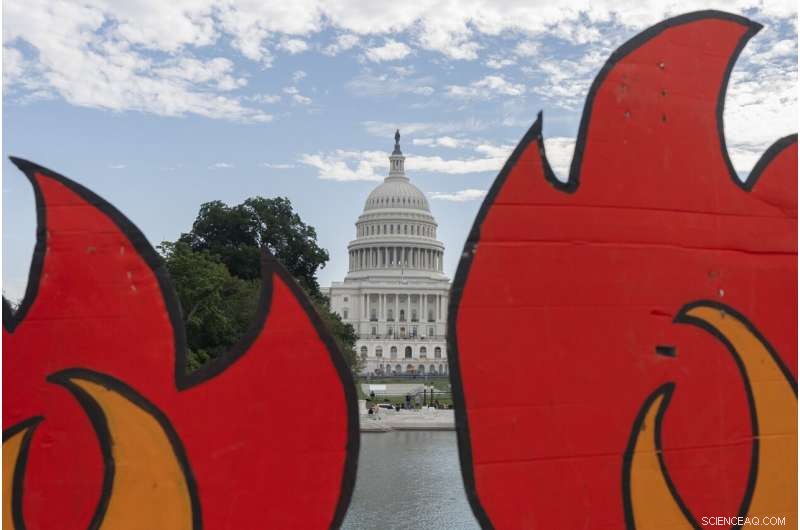 Poll Reveals Majority of U.S. Residents Concerned About Climate Change