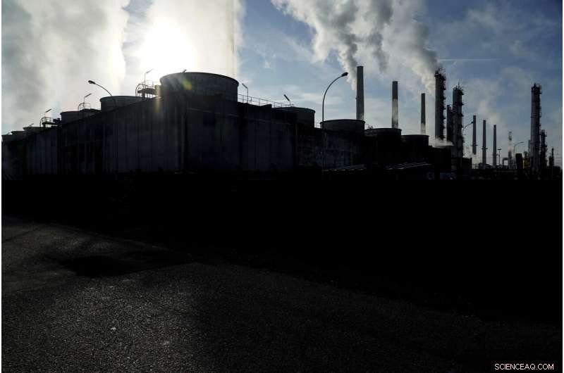 UN: Greenhouse Gas Levels Reach New Record, Yet Mitigation Efforts Fall Short