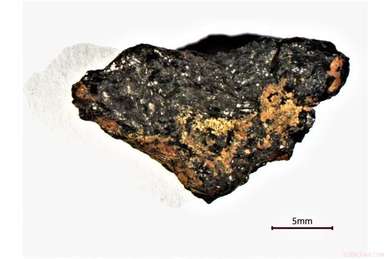 Alien Mineral Reveals Earth s First Concrete Evidence of a Supernova