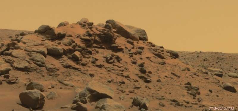 Mars Rocks Reveal Violent Origin, Unveiling Planet s Dynamic History
