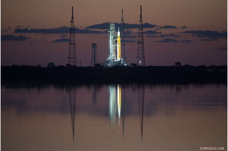 NASA Faces Further Delays in SLS Rocket Fueling for Artemis I Test